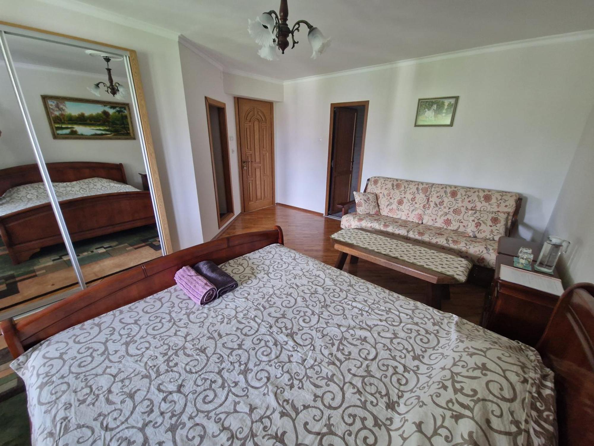 Kiki'S Villa Codru 外观 照片